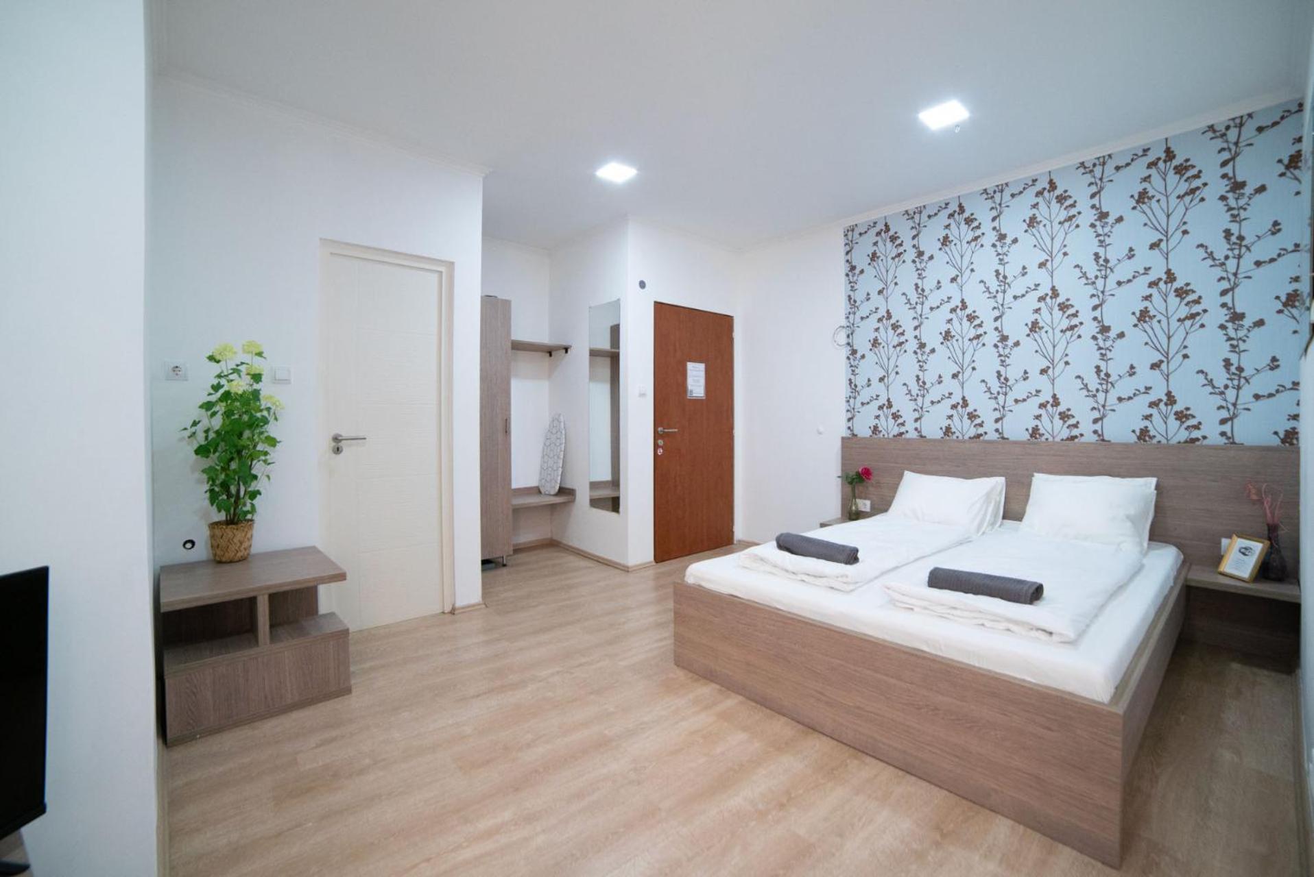 Seasons Design Rooms Budapest Exteriör bild